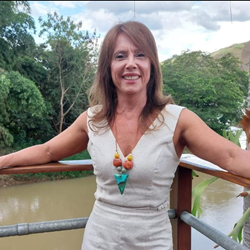 ALICE AGUIAR