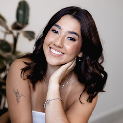 Anna Laura Domingues 