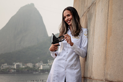 Anna Karolina Alves Lopes