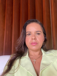Cynara Araújo Santos de Castro Marques