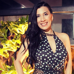 Caroline F Fagundes