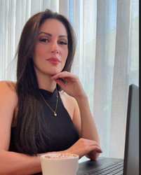 Francieli Farias de Almeida